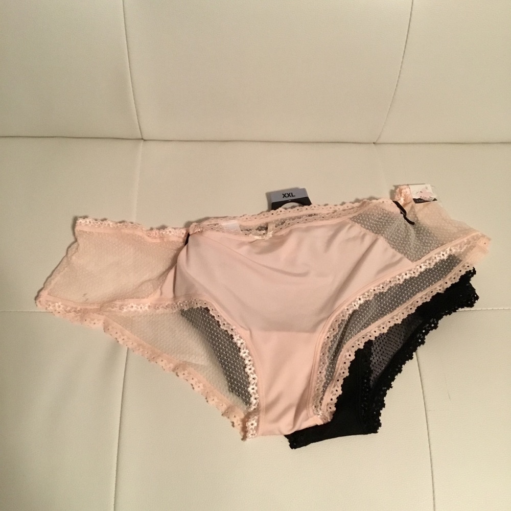 🌸Spring Sale! NEW Lace Cotton Hipsters- set of 2